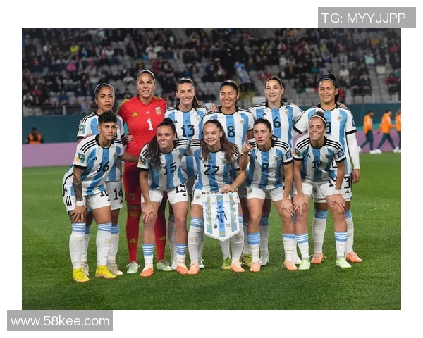 2018年国际足球赛事回顾与精彩瞬间盘点